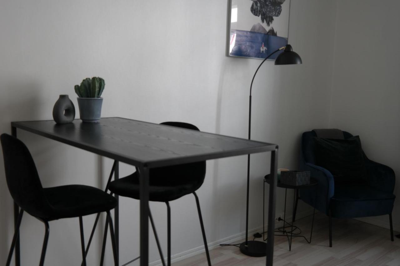 Modern Equipped Studio In Vibrant Kallio, Near Transit & Dining Spots 헬싱키 외부 사진